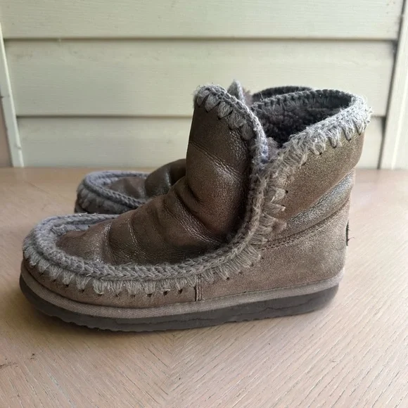 Mou Brown and Gray Moccasin Slippers - Picture 3 of 10